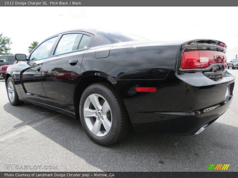 Pitch Black / Black 2013 Dodge Charger SE