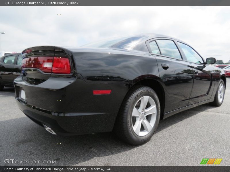Pitch Black / Black 2013 Dodge Charger SE