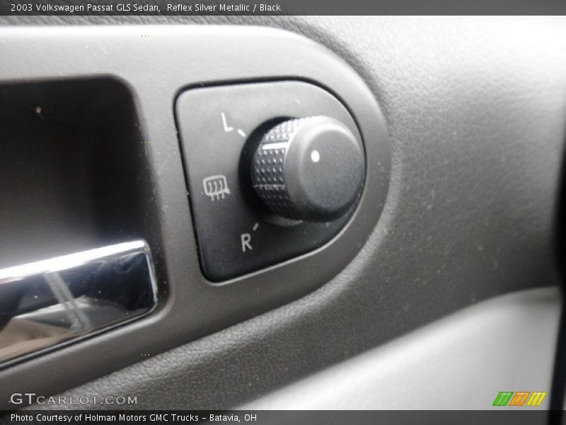 Reflex Silver Metallic / Black 2003 Volkswagen Passat GLS Sedan