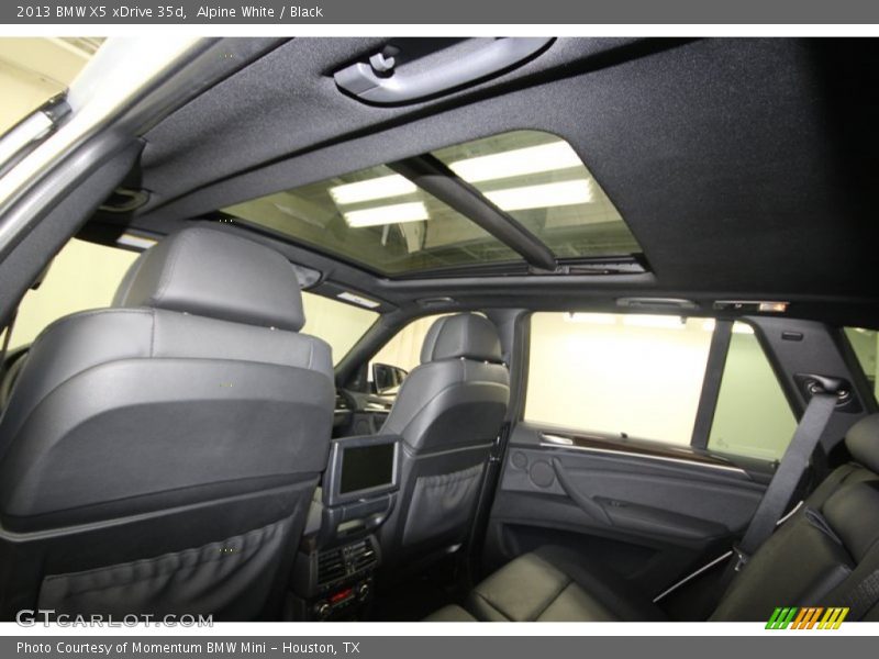 Alpine White / Black 2013 BMW X5 xDrive 35d