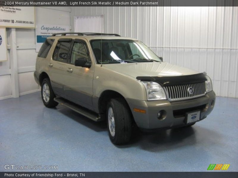 Light French Silk Metallic / Medium Dark Parchment 2004 Mercury Mountaineer V8 AWD