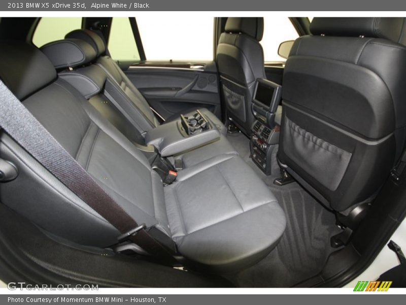 Alpine White / Black 2013 BMW X5 xDrive 35d