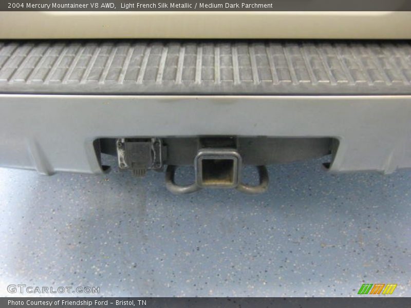 Light French Silk Metallic / Medium Dark Parchment 2004 Mercury Mountaineer V8 AWD