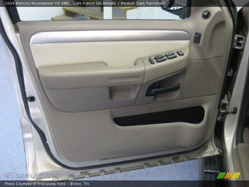 Light French Silk Metallic / Medium Dark Parchment 2004 Mercury Mountaineer V8 AWD