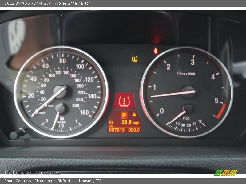 Alpine White / Black 2013 BMW X5 xDrive 35d