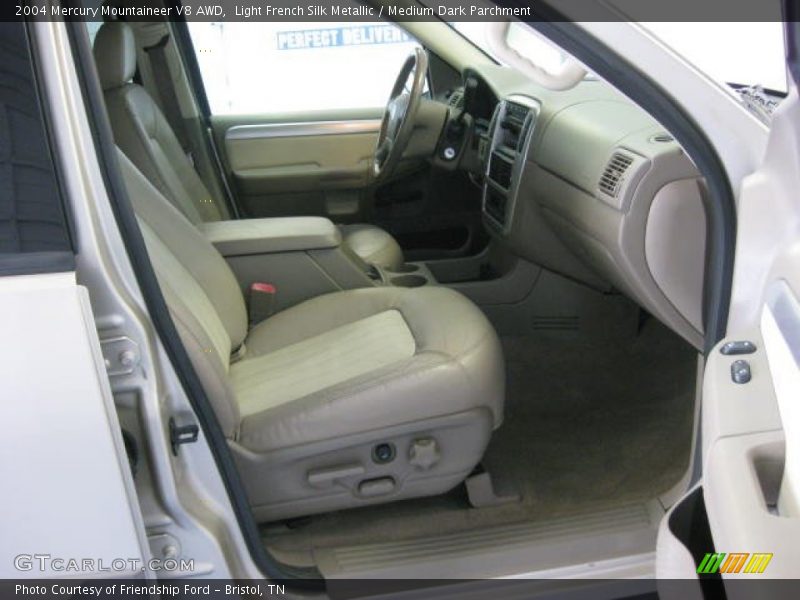 Light French Silk Metallic / Medium Dark Parchment 2004 Mercury Mountaineer V8 AWD