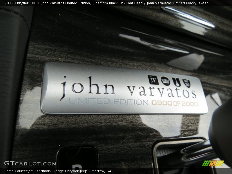 Phantom Black Tri-Coat Pearl / John Varavatos Limited Black/Pewter 2013 Chrysler 300 C John Varvatos Limited Edition