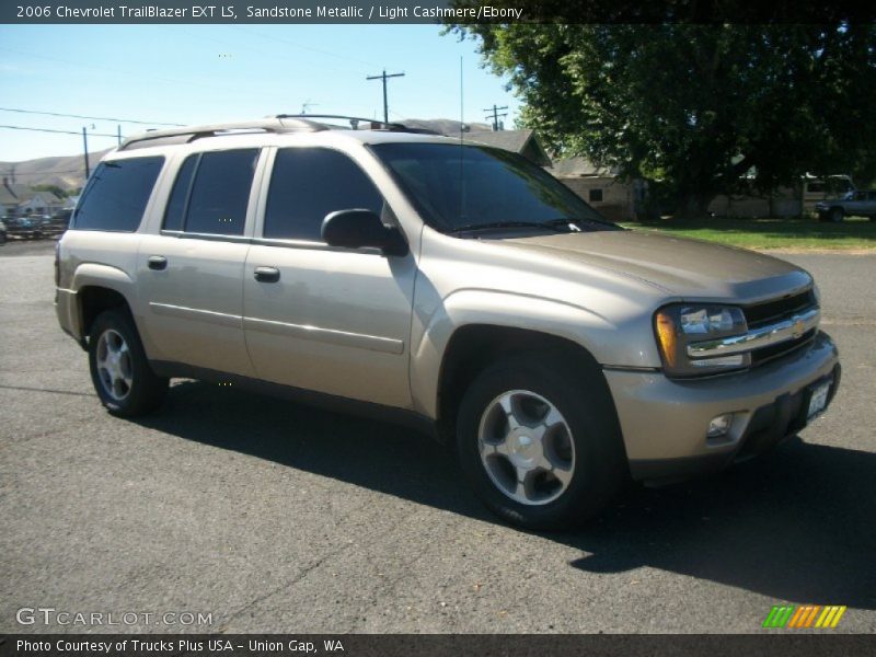 Sandstone Metallic / Light Cashmere/Ebony 2006 Chevrolet TrailBlazer EXT LS