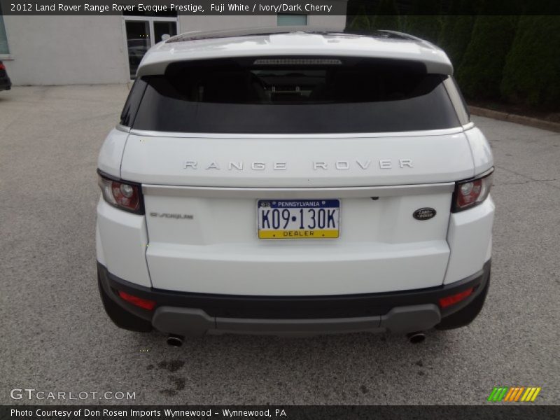Fuji White / Ivory/Dark Cherry 2012 Land Rover Range Rover Evoque Prestige