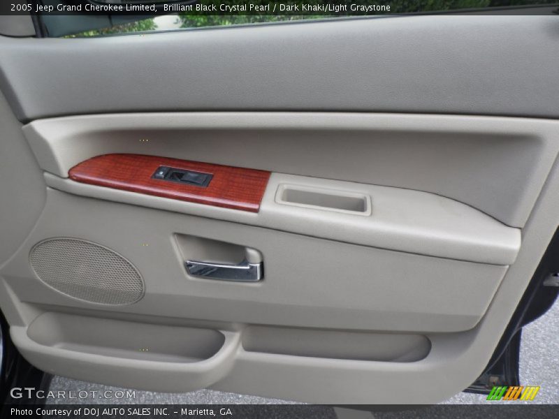 Brilliant Black Crystal Pearl / Dark Khaki/Light Graystone 2005 Jeep Grand Cherokee Limited