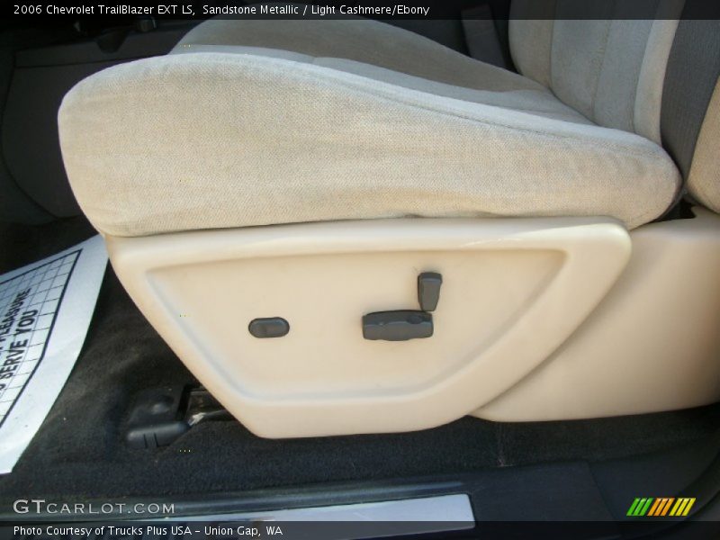 Sandstone Metallic / Light Cashmere/Ebony 2006 Chevrolet TrailBlazer EXT LS