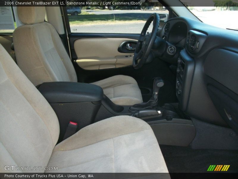 Sandstone Metallic / Light Cashmere/Ebony 2006 Chevrolet TrailBlazer EXT LS