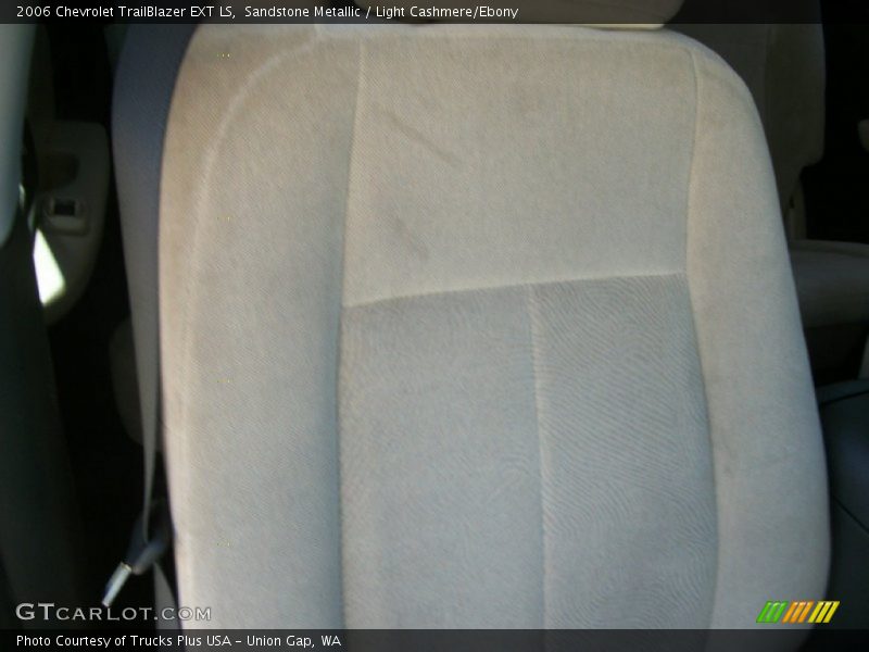 Sandstone Metallic / Light Cashmere/Ebony 2006 Chevrolet TrailBlazer EXT LS