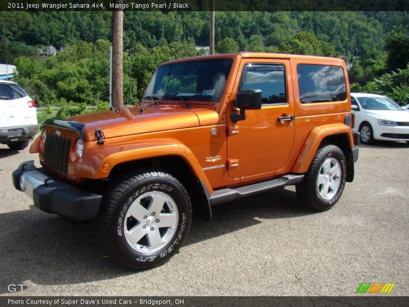 Front 3/4 View of 2011 Wrangler Sahara 4x4