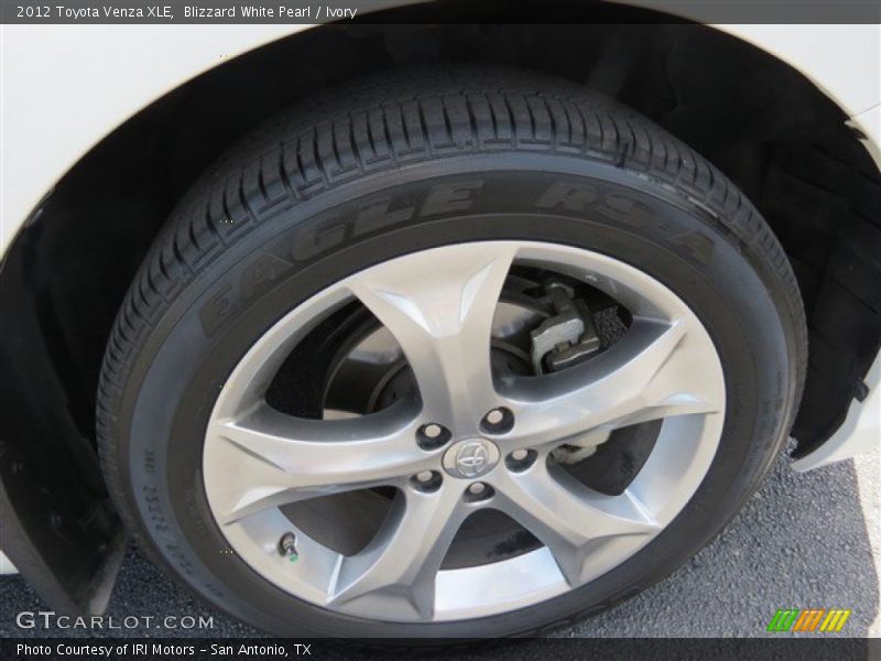 Blizzard White Pearl / Ivory 2012 Toyota Venza XLE