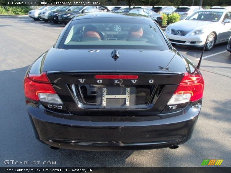 Black / Cranberry Leather/Off Black 2011 Volvo C70 T5