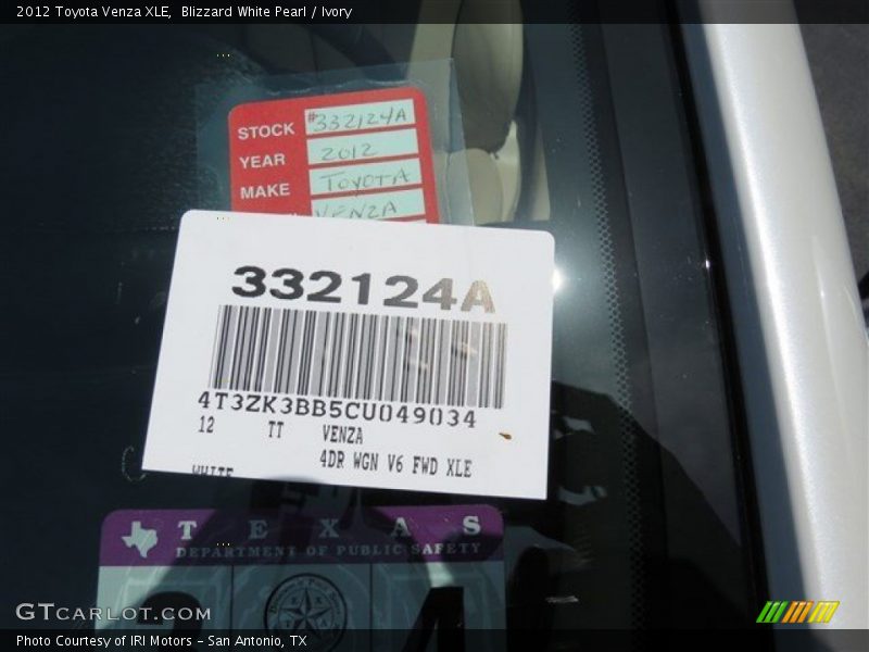 Blizzard White Pearl / Ivory 2012 Toyota Venza XLE