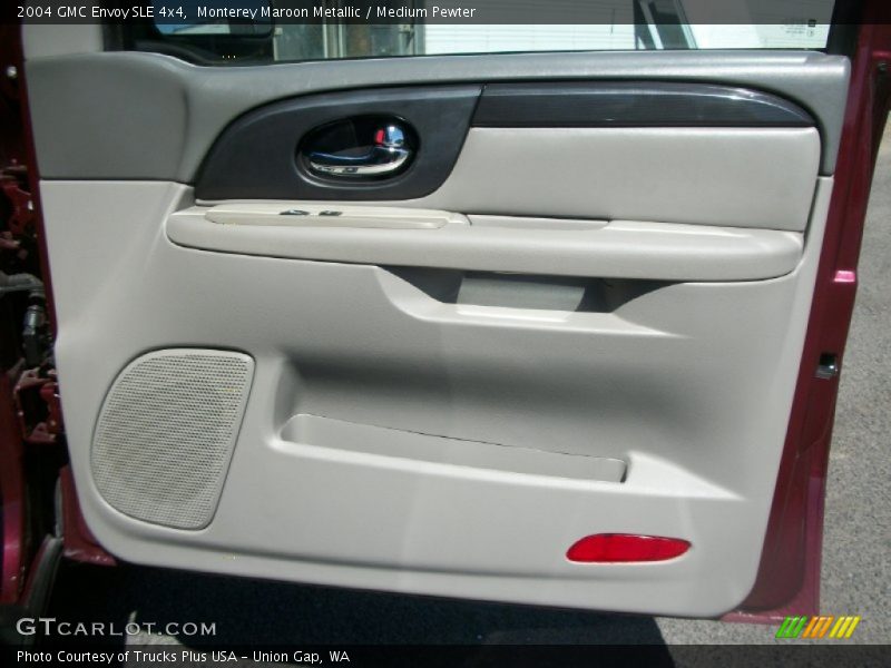 Monterey Maroon Metallic / Medium Pewter 2004 GMC Envoy SLE 4x4