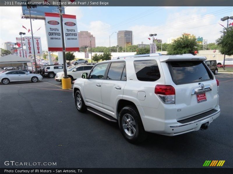 Blizzard White Pearl / Sand Beige 2011 Toyota 4Runner SR5