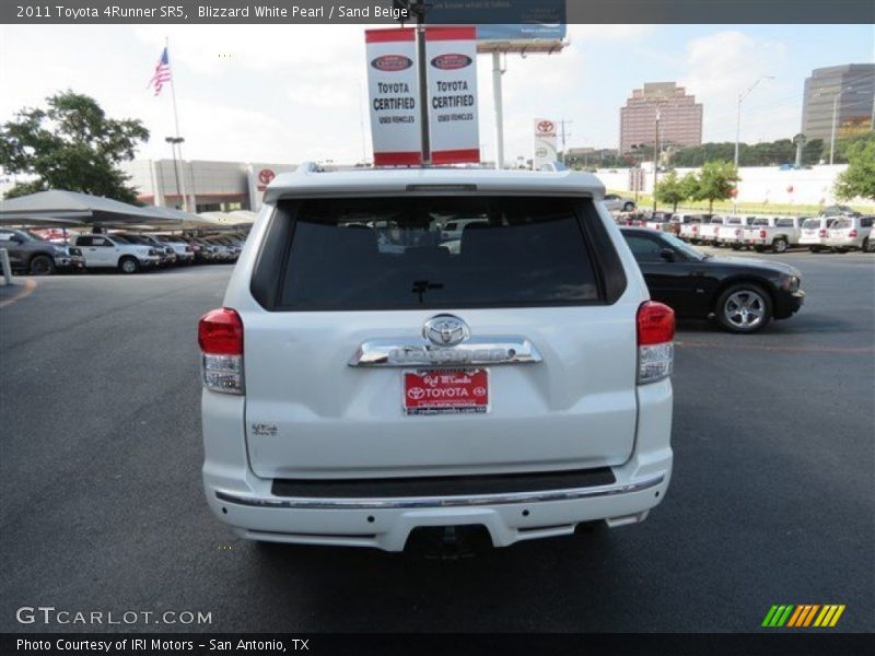 Blizzard White Pearl / Sand Beige 2011 Toyota 4Runner SR5