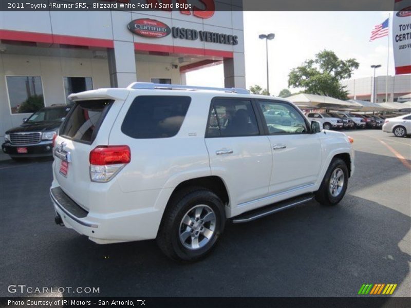 Blizzard White Pearl / Sand Beige 2011 Toyota 4Runner SR5