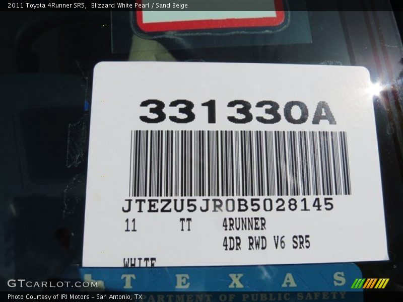 Blizzard White Pearl / Sand Beige 2011 Toyota 4Runner SR5