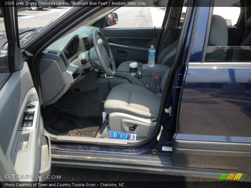 Midnight Blue Pearl / Medium Slate Gray 2005 Jeep Grand Cherokee Laredo