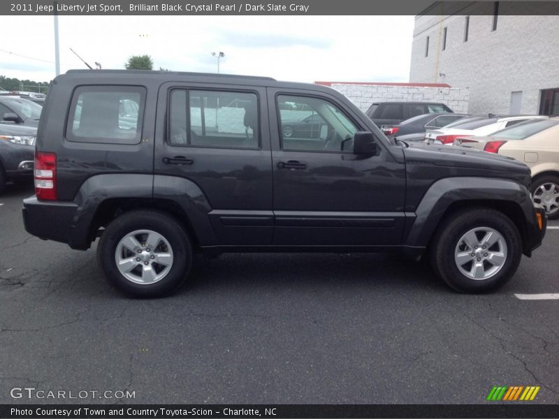 Brilliant Black Crystal Pearl / Dark Slate Gray 2011 Jeep Liberty Jet Sport