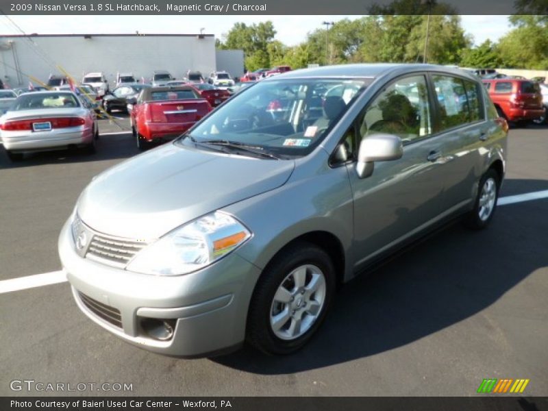 Magnetic Gray / Charcoal 2009 Nissan Versa 1.8 SL Hatchback