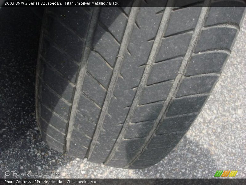 Titanium Silver Metallic / Black 2003 BMW 3 Series 325i Sedan