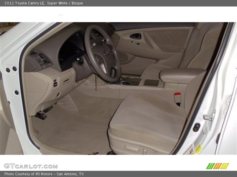 Super White / Bisque 2011 Toyota Camry LE