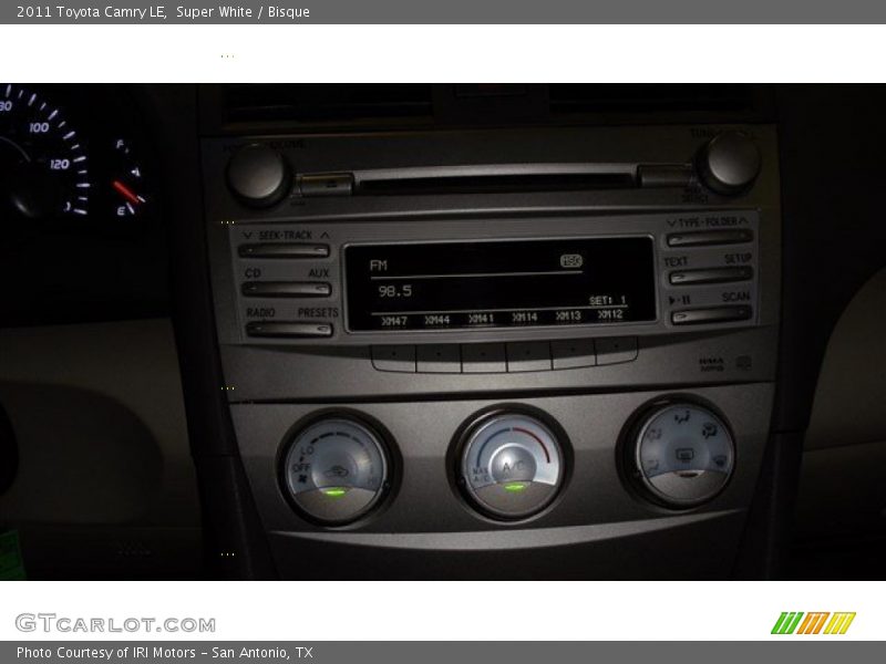 Super White / Bisque 2011 Toyota Camry LE