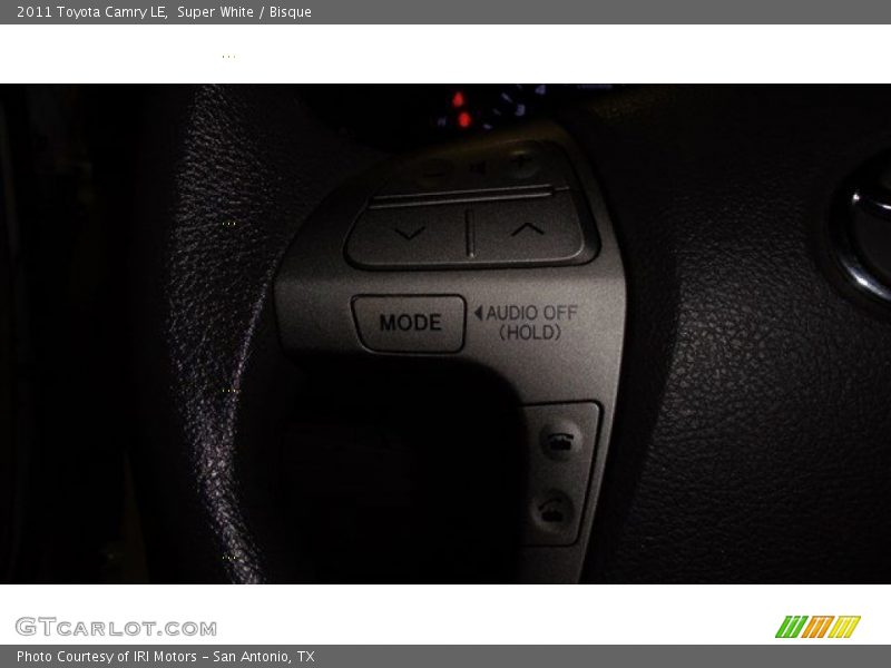 Super White / Bisque 2011 Toyota Camry LE