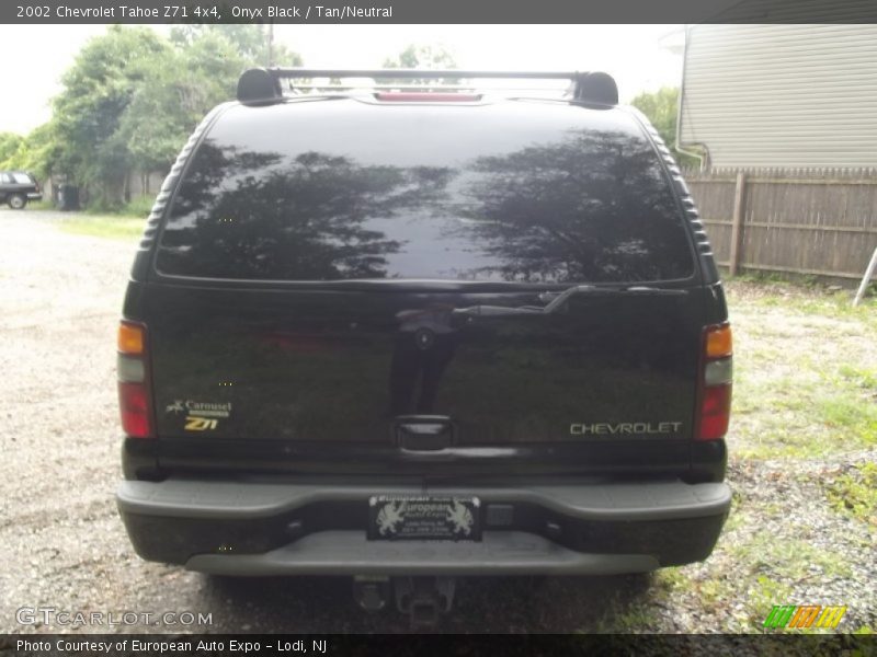 Onyx Black / Tan/Neutral 2002 Chevrolet Tahoe Z71 4x4