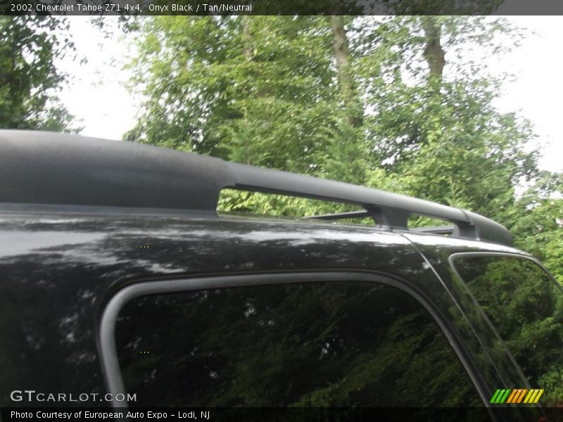 Onyx Black / Tan/Neutral 2002 Chevrolet Tahoe Z71 4x4