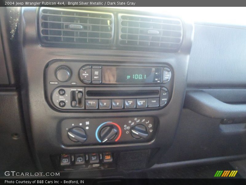 Bright Silver Metallic / Dark Slate Gray 2004 Jeep Wrangler Rubicon 4x4