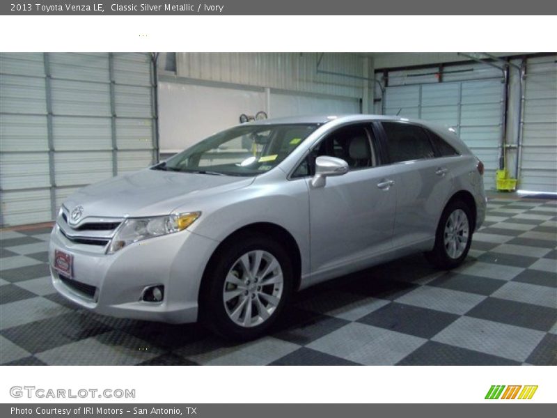 Classic Silver Metallic / Ivory 2013 Toyota Venza LE