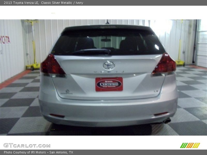 Classic Silver Metallic / Ivory 2013 Toyota Venza LE