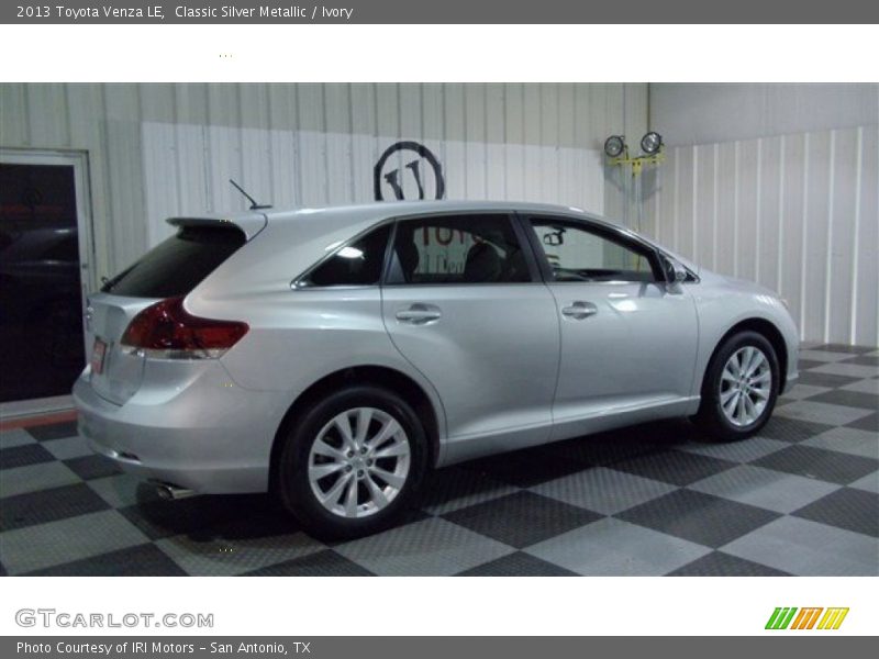 Classic Silver Metallic / Ivory 2013 Toyota Venza LE