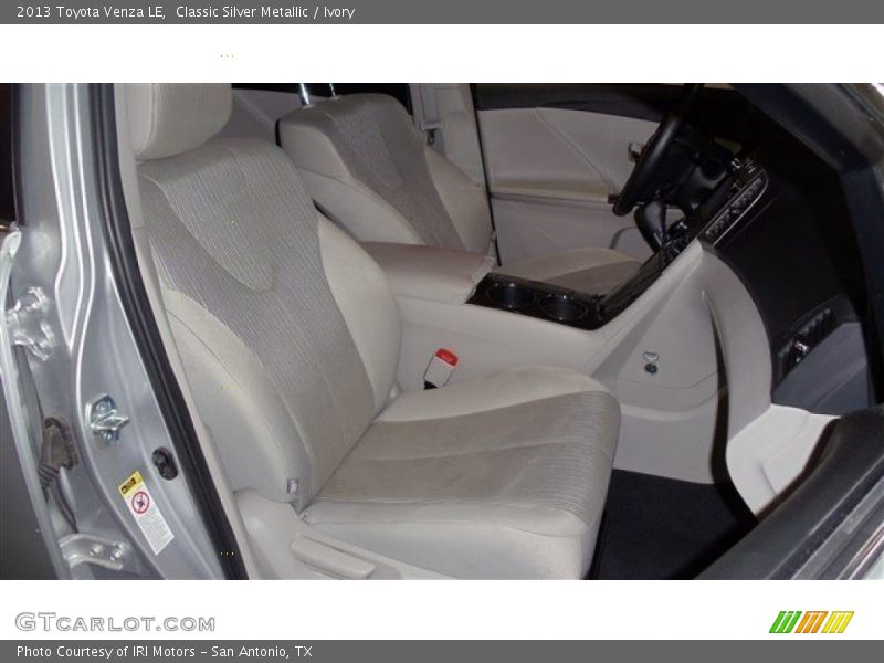 Classic Silver Metallic / Ivory 2013 Toyota Venza LE