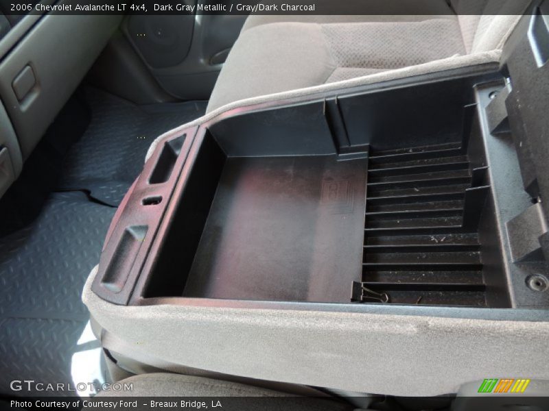 Dark Gray Metallic / Gray/Dark Charcoal 2006 Chevrolet Avalanche LT 4x4