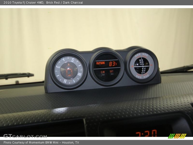  2010 FJ Cruiser 4WD 4WD Gauges
