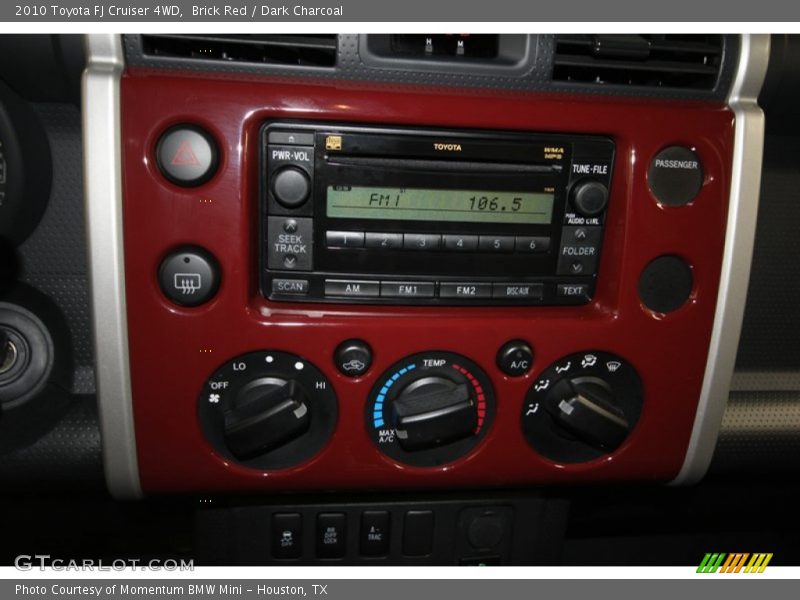 Audio System of 2010 FJ Cruiser 4WD