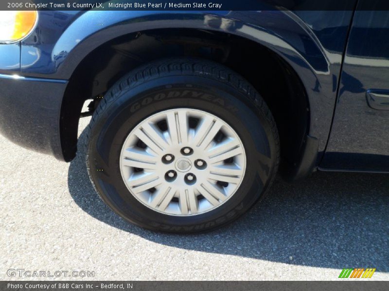 Midnight Blue Pearl / Medium Slate Gray 2006 Chrysler Town & Country LX