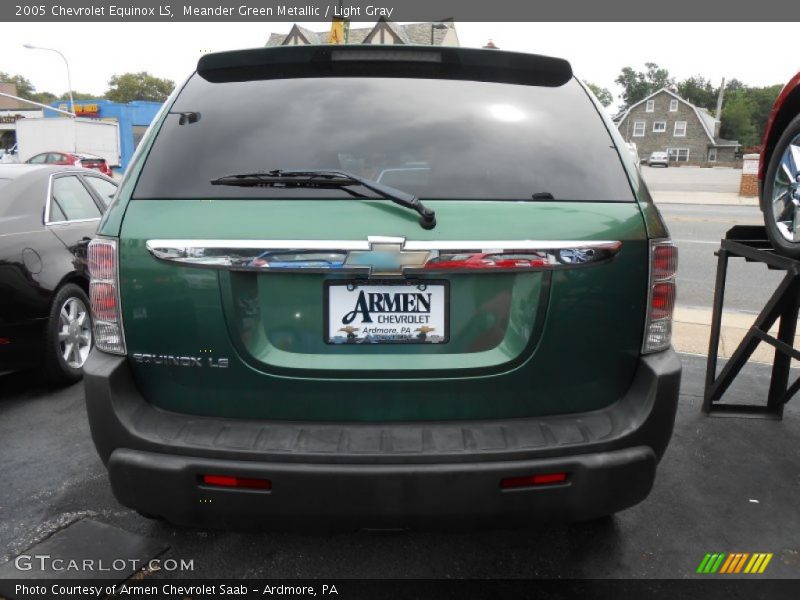 Meander Green Metallic / Light Gray 2005 Chevrolet Equinox LS