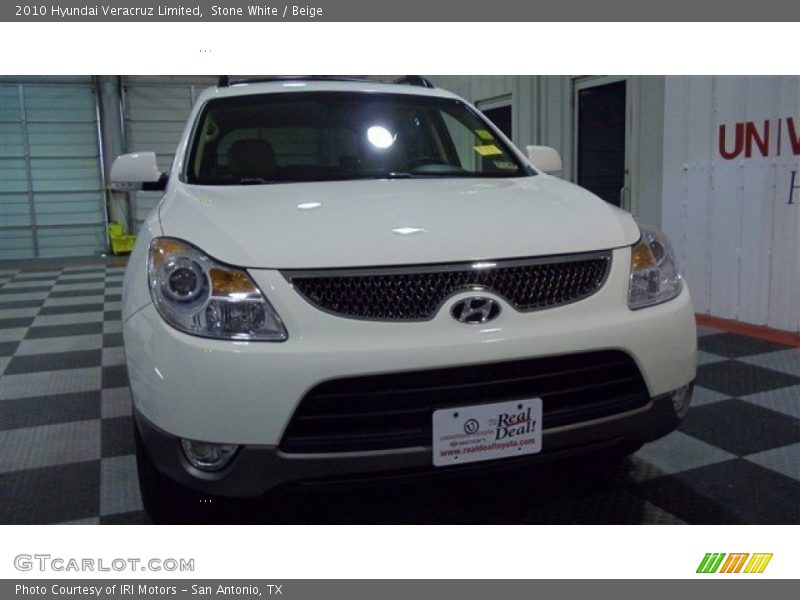 Stone White / Beige 2010 Hyundai Veracruz Limited