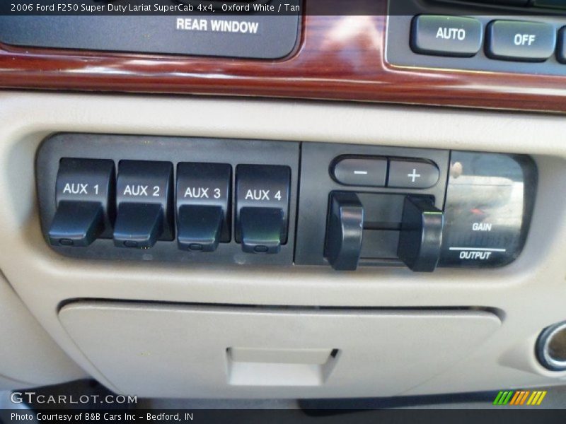 Oxford White / Tan 2006 Ford F250 Super Duty Lariat SuperCab 4x4