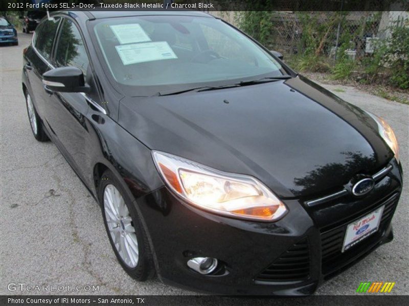 Tuxedo Black Metallic / Charcoal Black 2012 Ford Focus SEL 5-Door