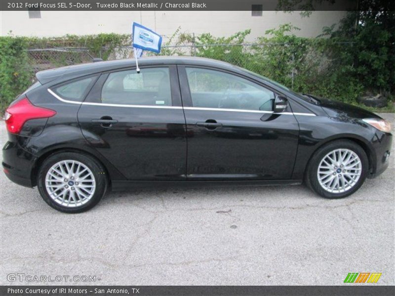 Tuxedo Black Metallic / Charcoal Black 2012 Ford Focus SEL 5-Door