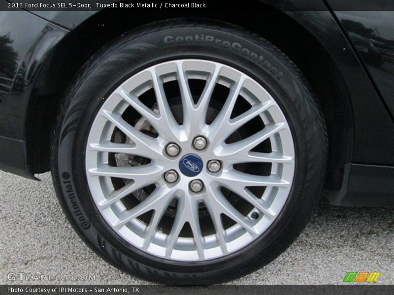 Tuxedo Black Metallic / Charcoal Black 2012 Ford Focus SEL 5-Door